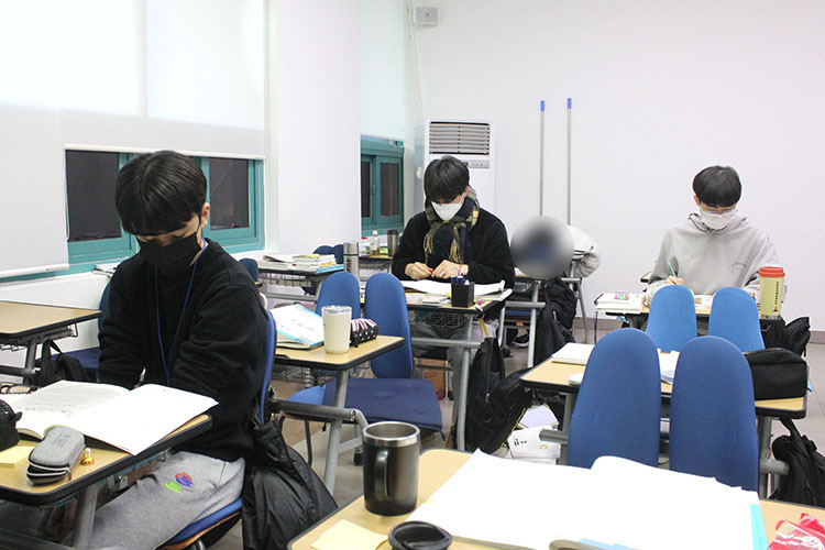 230110_classroom_018.JPG
